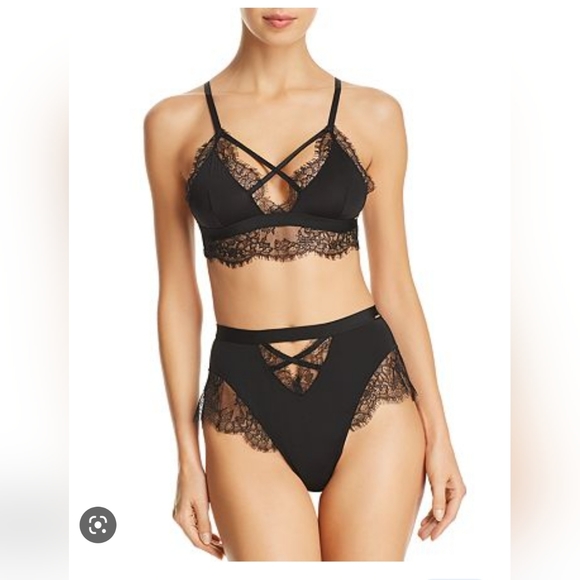 Bluebella Nyane Soft Bra - Picture 2 of 5